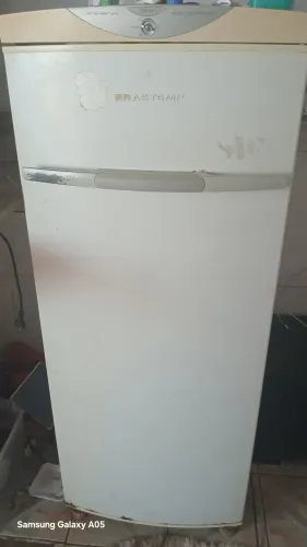 Vendo geladeira