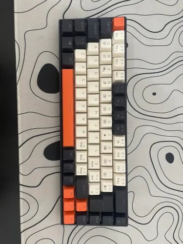 Teclado Mecânico Gamer RGB ( novo, com nota fiscal )