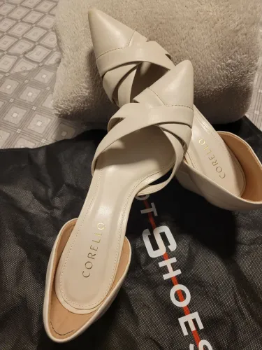 Sapato scarpan Corello usado uma única vez