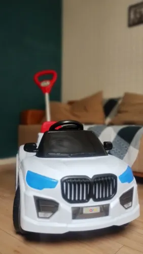Carro de passeio infantil novíssimo, perfeito para os pequenos