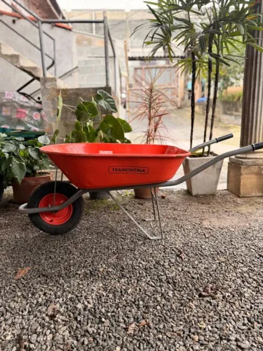 Carrinho de mão Tramontina