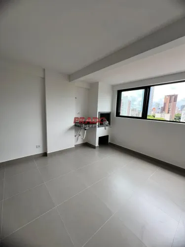 Apartamento à venda em Maringá, Zona 07, com 1 suíte, com 75 m²