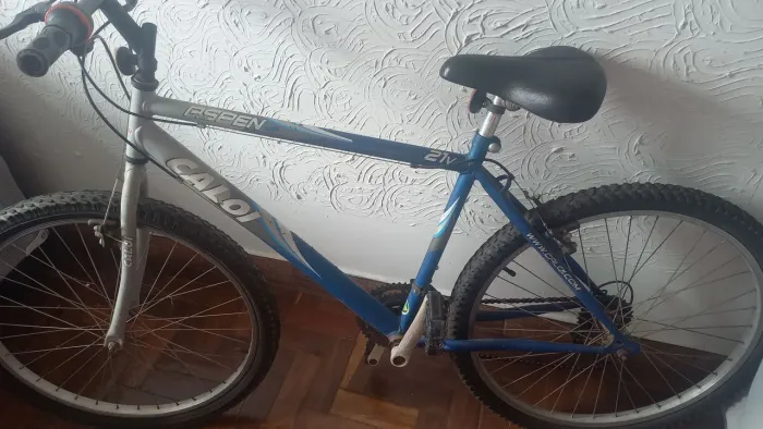 Bicicleta Caloi azul e perfeito estado