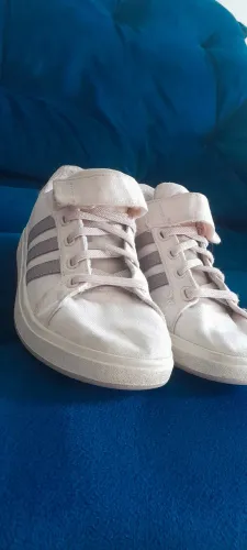 Tênis infantil adidas