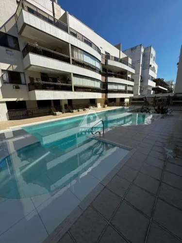 Apartamento (Cobertura Linear) 3 quartos com suítes 3 vagas e varanda no Recreio dos Bande