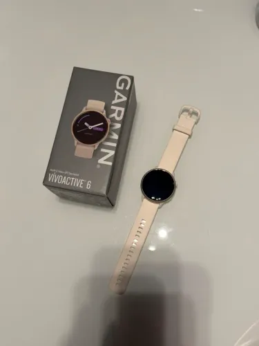 Garmin vivoactive 6 - Lunar Gold