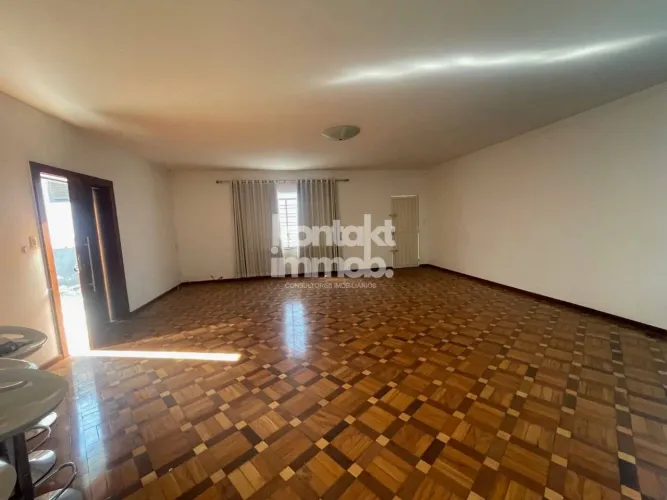 Casa Comercial à venda 204m² em Vila Trujillo