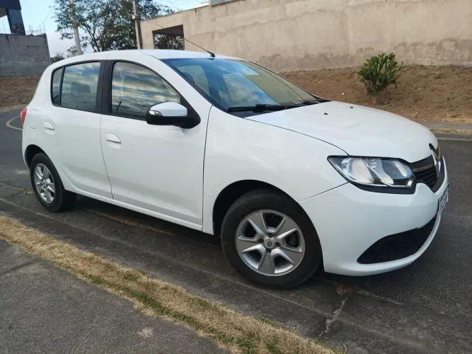 Renault Sandero Dynamique Hi-power 1.6 8V 5P 2015