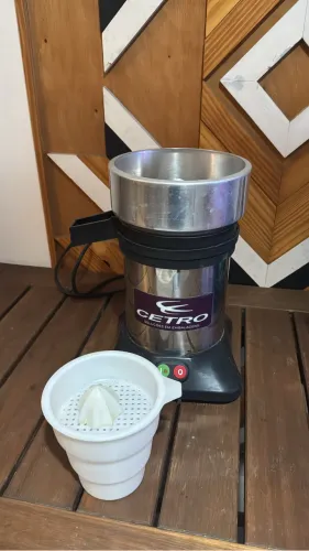 Extrator de Suco Marca Cetro