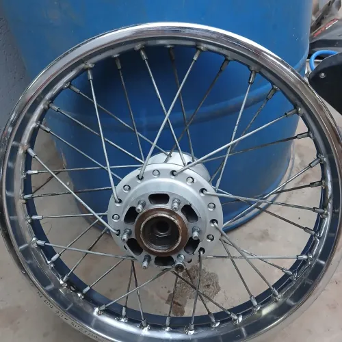Roda da Titan 150 KS e Yamaha Crosser 150