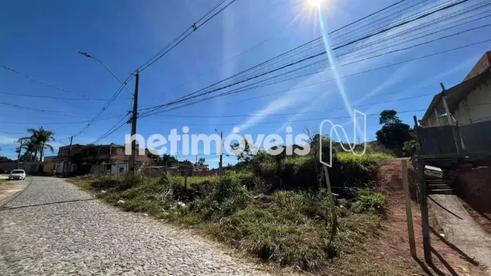 Lote de Esquina no Bairro Jardim Colonial - Ribeirão Das Neves