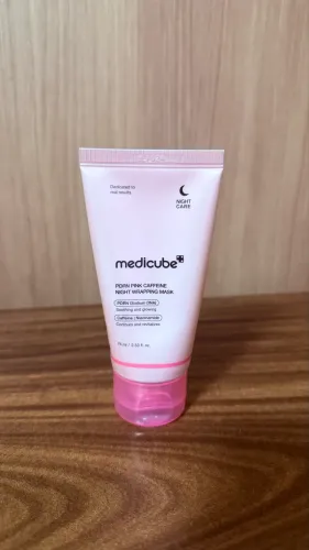 Medicube PDRN Pink Caffeine Mask (usado 1x)