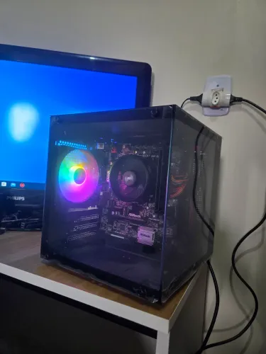 PC GAMER RYZEN 5 + 8GB RAM DR4