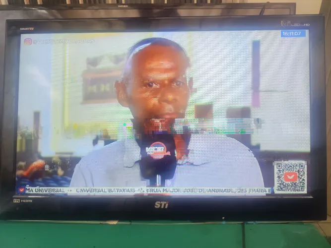 Tv STI 40 POLEGADAS