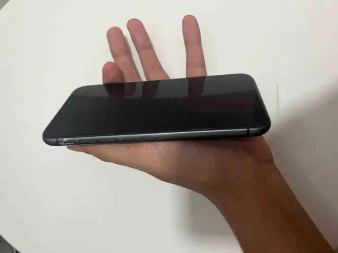 IPhone 11 64 GB
