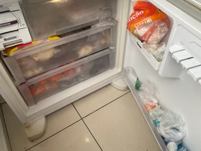 Geladeira inverte