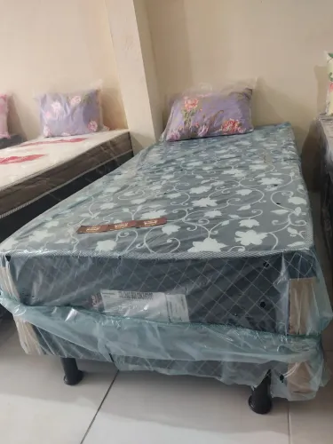 Cama de solteiro Isis