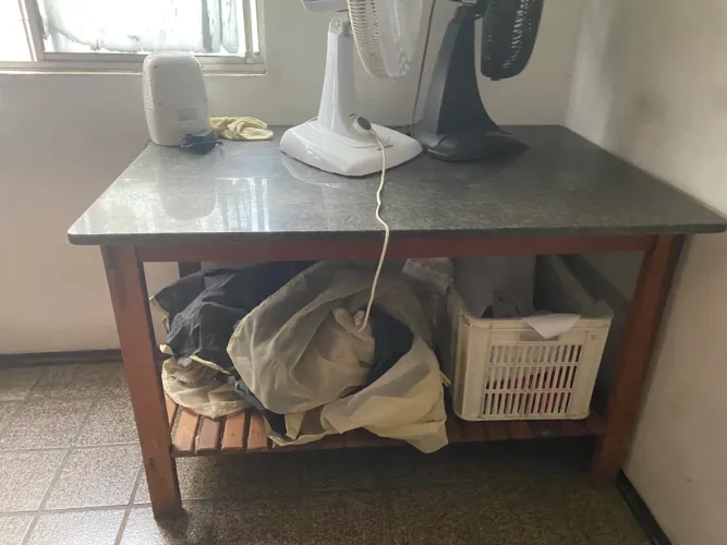 Mesa de mármore