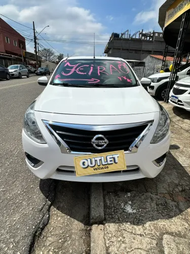 Nissan Versa SL 1.6 16V Flexstart 4P Aut. 2018