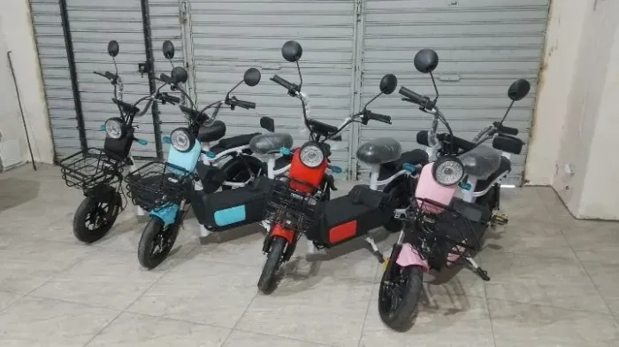 Moto elétrica b-midou