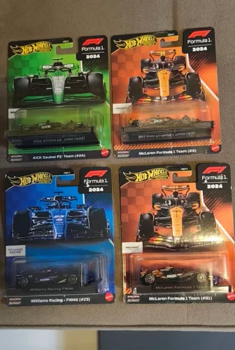 Kit hot Wheels fórmula 1 Premium