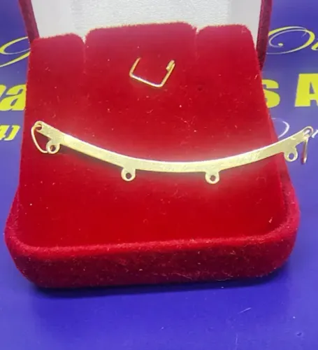 Gangalha para 4 Bomecos Pingentes Ouro18 Kilates Peso 0.70 Grama 50 mm x 2 mm