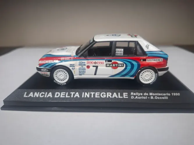 Miniatura Lancia Delta Integrale Martini (1990) 1:43