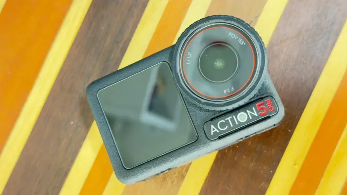 DJI Action 5 com acessórios