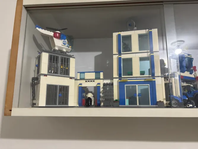 Prisão Lego completa