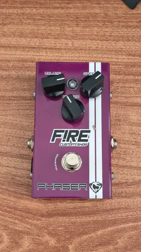 Pedal de Phaser da marca Fire Custom Shop
