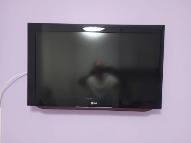 3 TVS LG