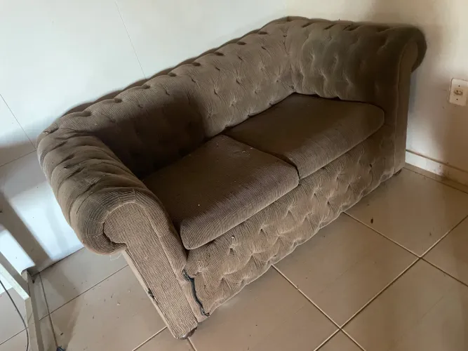 Sofá dois lugares