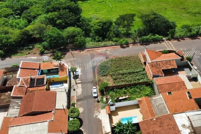 Terreno / Lote à venda, 176m² - Terra Roxa -SP