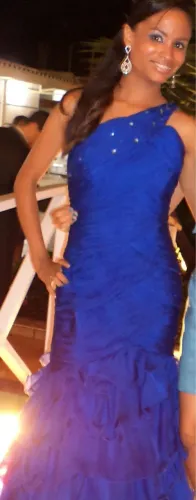 Vestido luxuoso de festa