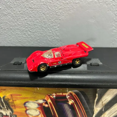 Hot Wheels Ferrari 512M vermelho de 2006