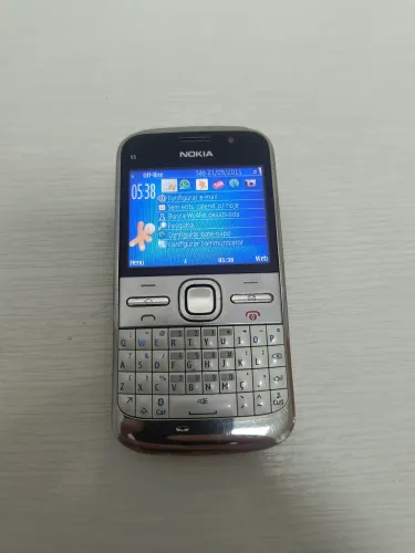Celular Nokia antigo
