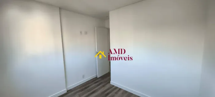 Apartamento no São Judas | Andar Alto - 3 Dormitórios e 2 Vagas