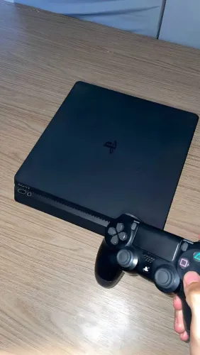 PS4 Slim 1TB 1 Controle / Gta V + Rdd2