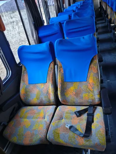 16 pares banco passageiro, 32 lugares