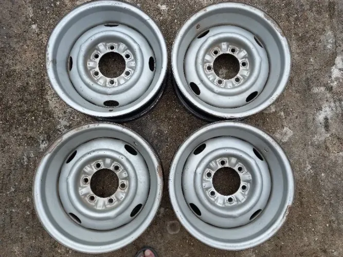 Roda de ferro - Toyota Bandeirantes 1993