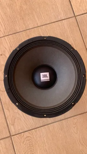 MÉDIO DE 12P JBL 700W RMS NUNCA FEZ REPARO, TODO ORIGINAL 320$