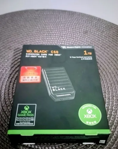 Xbox séries s + expansin card 1T
