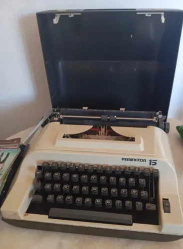 Máquina de escrever