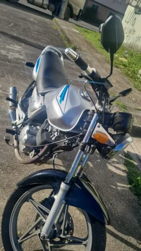 Moto suzuki yes