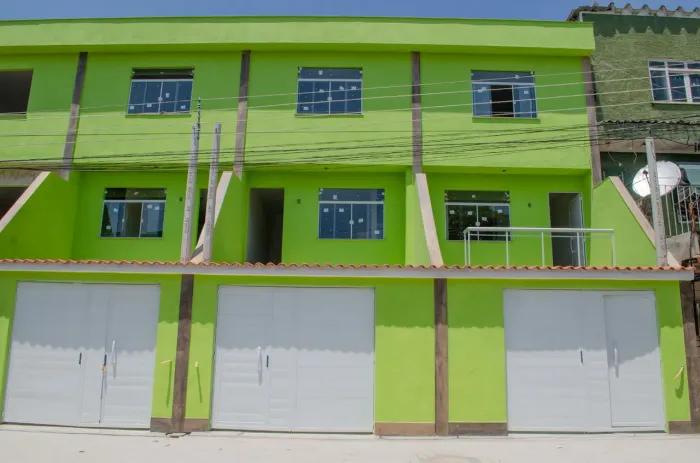 CASA PRONTA NA BAIXADA