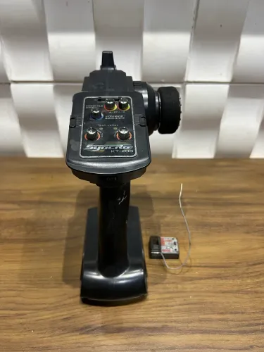 Controle kyosho syncro kt200 2.4ghz com receptor
