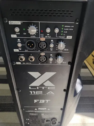 Caixa FBT X LITE 112A