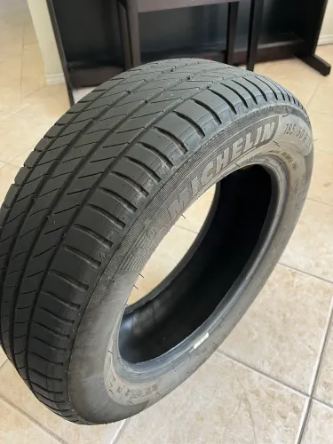 Pneu Michelin 185/60 R15