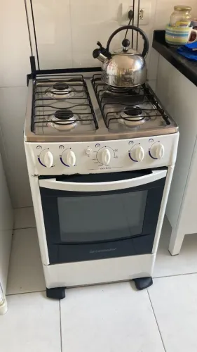 Fogão 4 Bocas Continental - Acendimento Elétrico (Convertido p/ Gás Encanado)