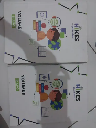 Livros de inglês Hikes 8 ano